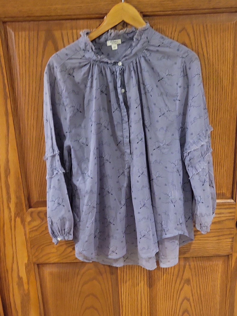 Womens Shabby Chic Tunic Top By Dylan In Size XL.